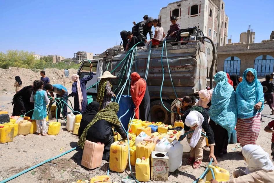 OMS: 8,500 muertos por combates entre Yemen y hutíes mientras Taiz y la ayuda enfrentan bloqueo